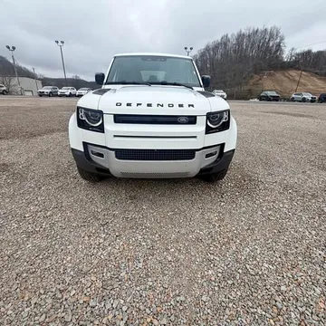 2025 Land Rover Defender 110 S