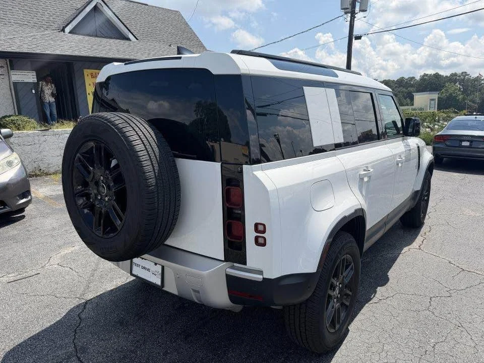 2025 Land Rover Defender L663 - Image 3 of 15