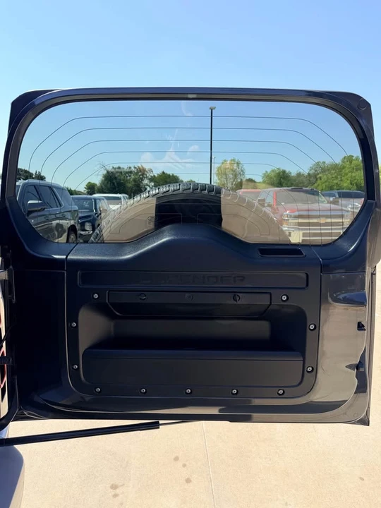 2025 Land Rover Defender L663 - Image 11 of 18