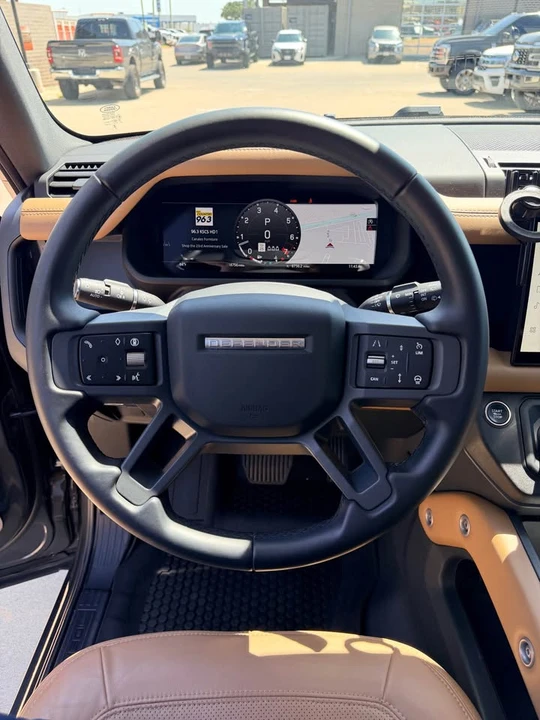 2025 Land Rover Defender L663 - Image 7 of 18