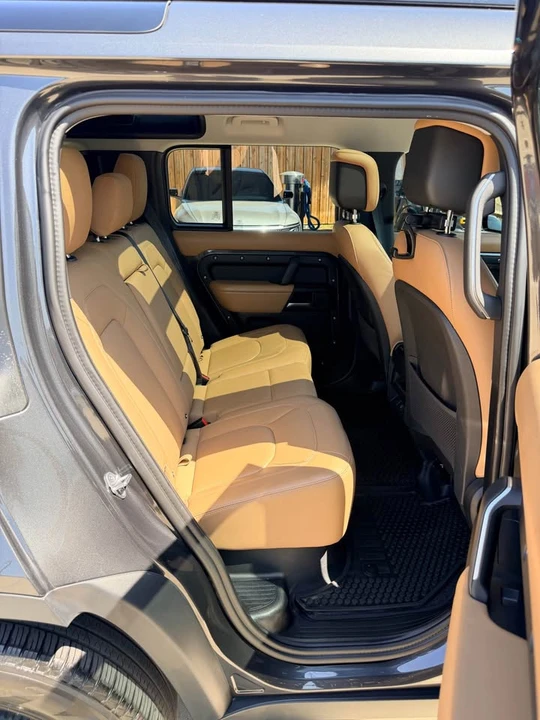 2025 Land Rover Defender L663 - Image 16 of 18