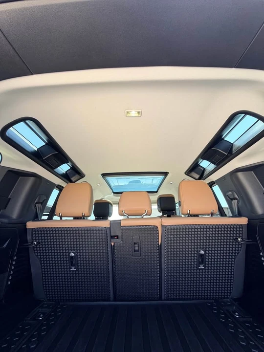 2025 Land Rover Defender L663 - Image 13 of 18