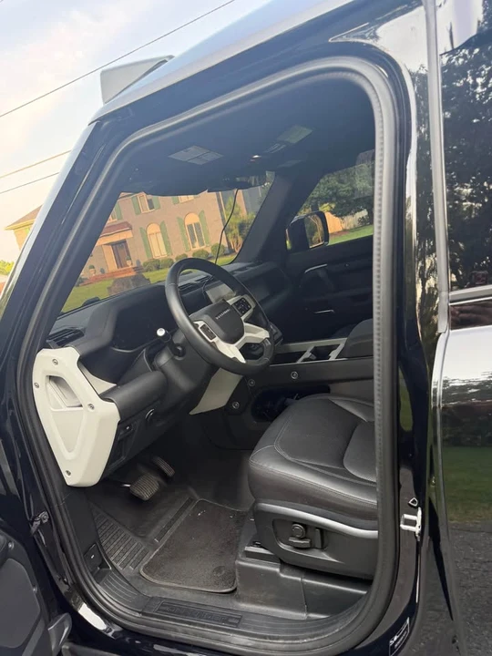 2025 Land Rover Defender L663 - Image 13 of 20