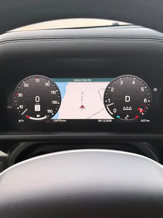 2025 Land Rover Defender L663 - Image 15 of 20