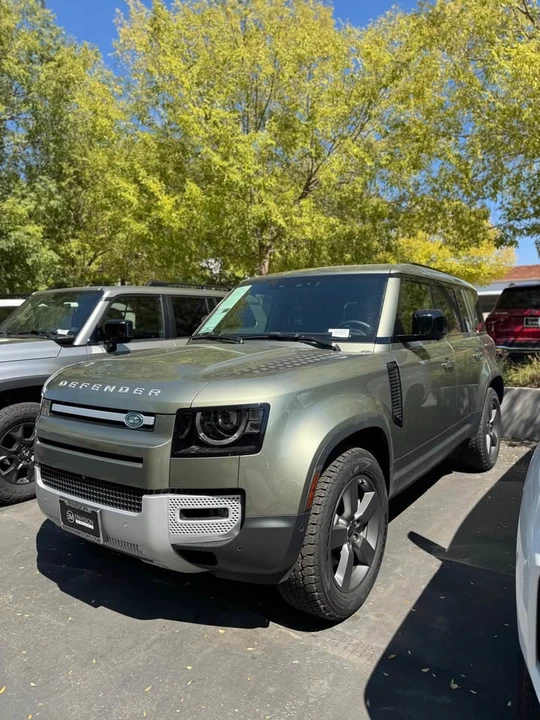 2025 Land Rover Defender L663 - Image 2 of 8