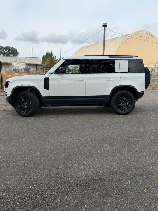 2025 Land Rover Defender L663 - Image 2 of 15