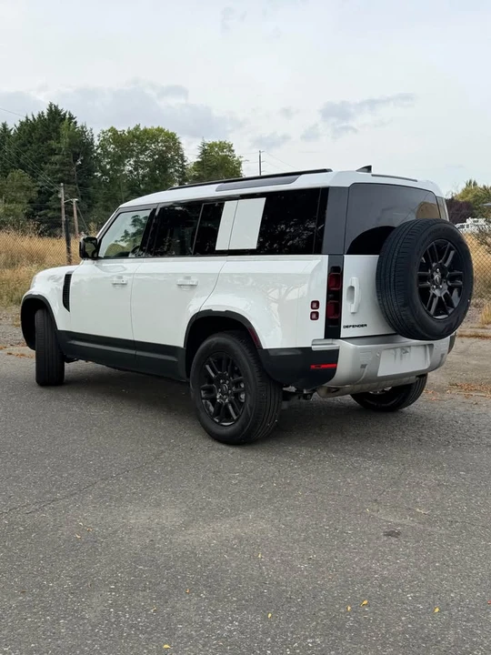 2025 Land Rover Defender L663 - Image 3 of 15