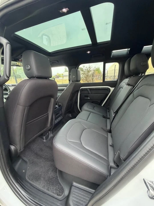 2025 Land Rover Defender L663 - Image 9 of 15