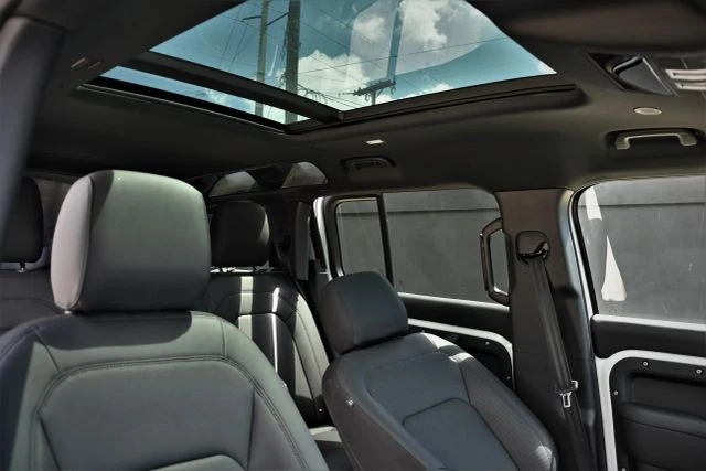 2025 Land Rover Defender L663 - Image 15 of 21
