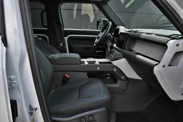 2025 Land Rover Defender L663 - Image 21 of 21