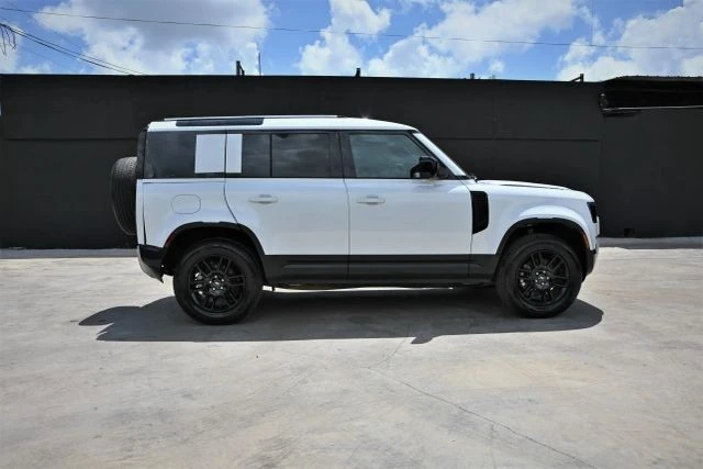 2025 Land Rover Defender L663 - Image 4 of 21
