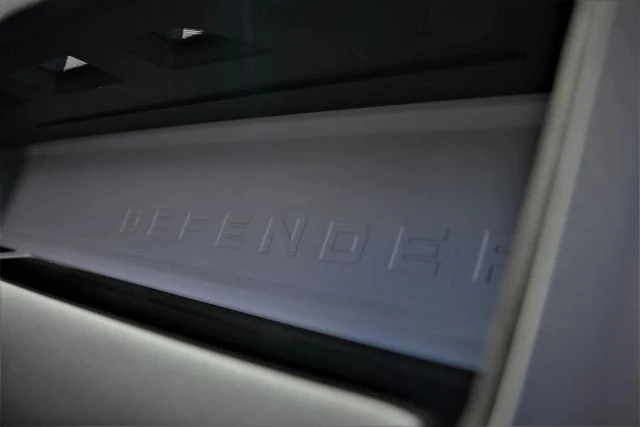 2025 Land Rover Defender L663 - Image 14 of 21