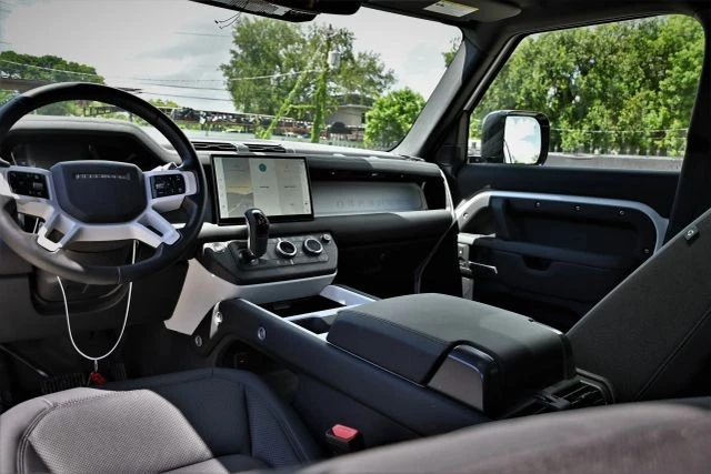 2025 Land Rover Defender L663 - Image 10 of 21