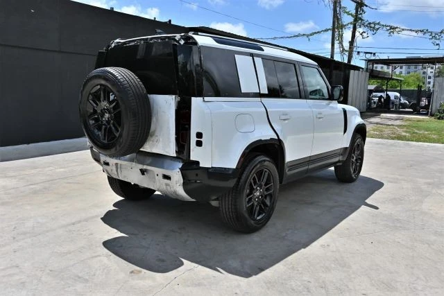 2025 Land Rover Defender L663 - Image 3 of 21