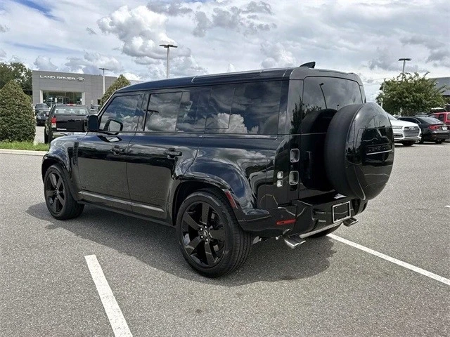 2025 Land Rover Defender L663 - Image 4 of 21