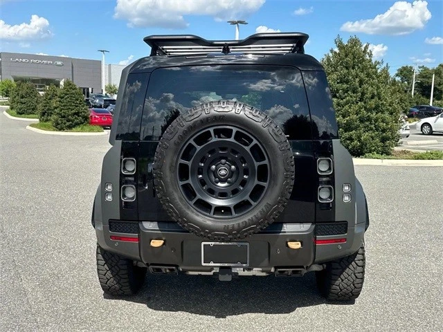 2025 Land Rover Defender L663 - Image 5 of 21