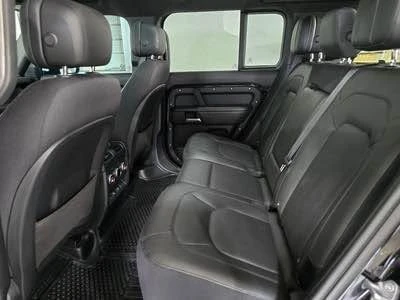 2025 Land Rover Defender V8 - Image 18 of 20