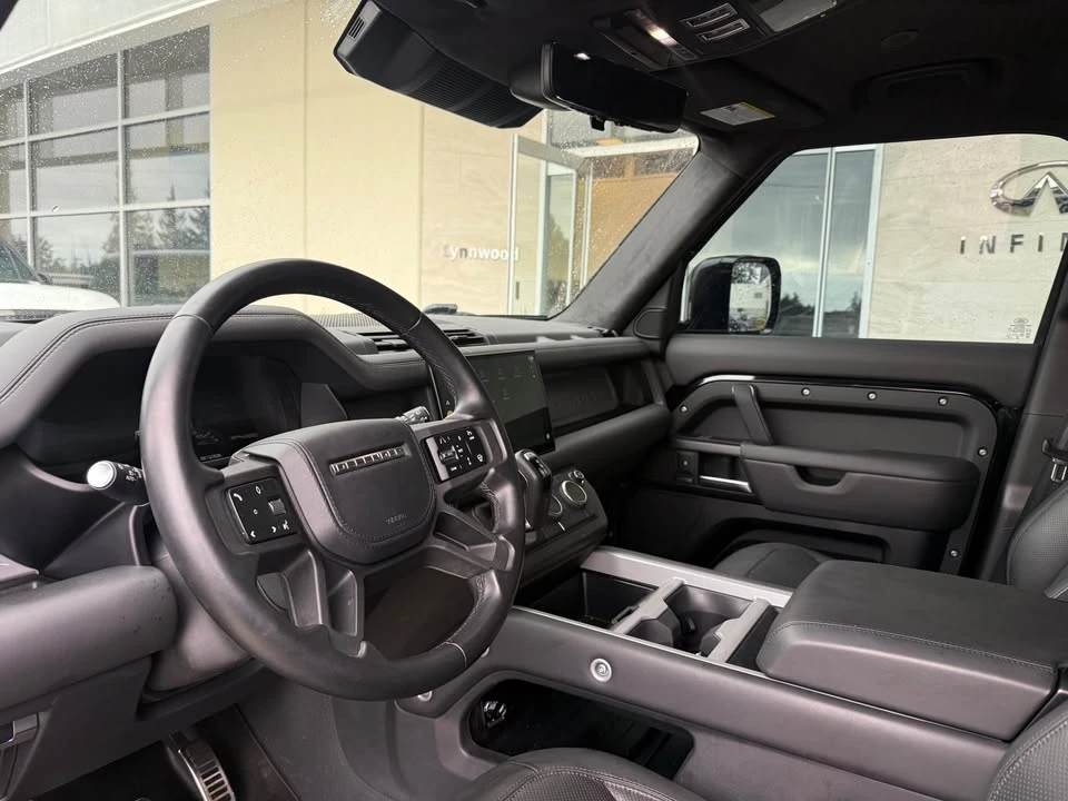 2025 Land Rover Defender V8 - Image 8 of 10