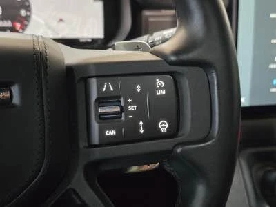 2025 Land Rover Defender V8 - Image 15 of 20