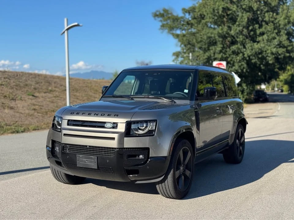 2025 Land Rover Defender L663 - Image 3 of 20