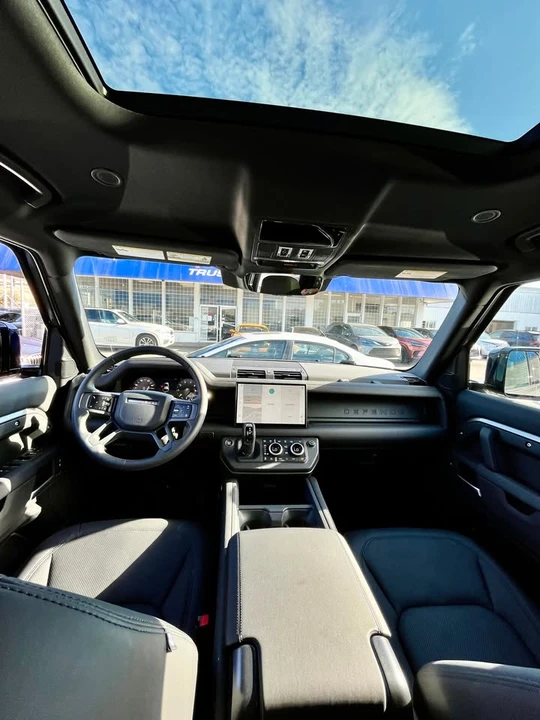 2025 Land Rover Defender L663 - Image 20 of 20