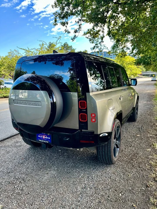 2025 Land Rover Defender L663 - Image 3 of 20