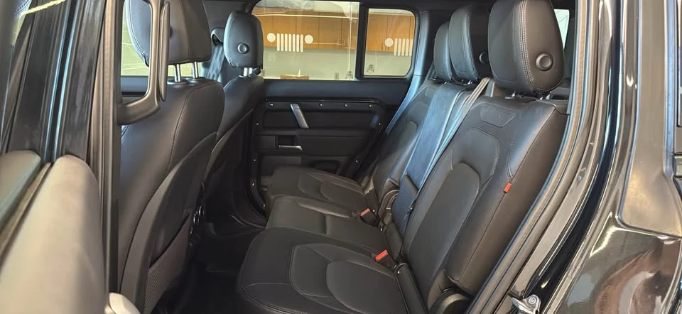 2025 Land Rover Defender L663 - Image 13 of 19