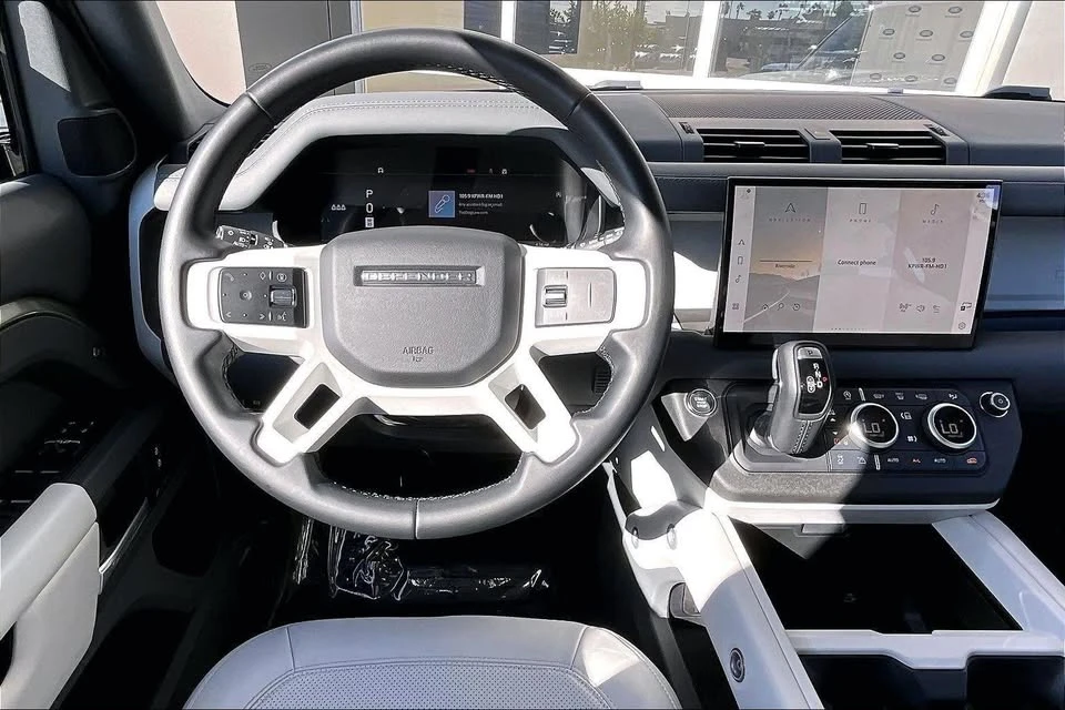 2025 Land Rover Defender L663 - Image 4 of 15