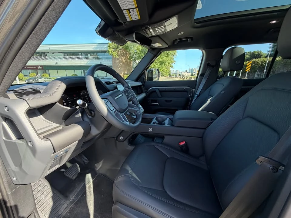 2025 Land Rover Defender L663 - Image 9 of 20