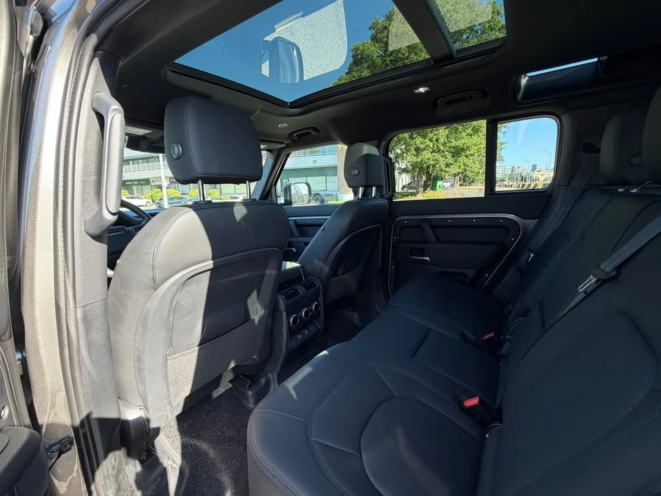 2025 Land Rover Defender L663 - Image 16 of 20