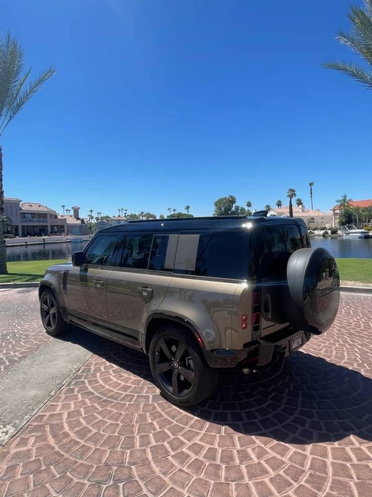 2025 Land Rover Defender L663 - Image 3 of 9