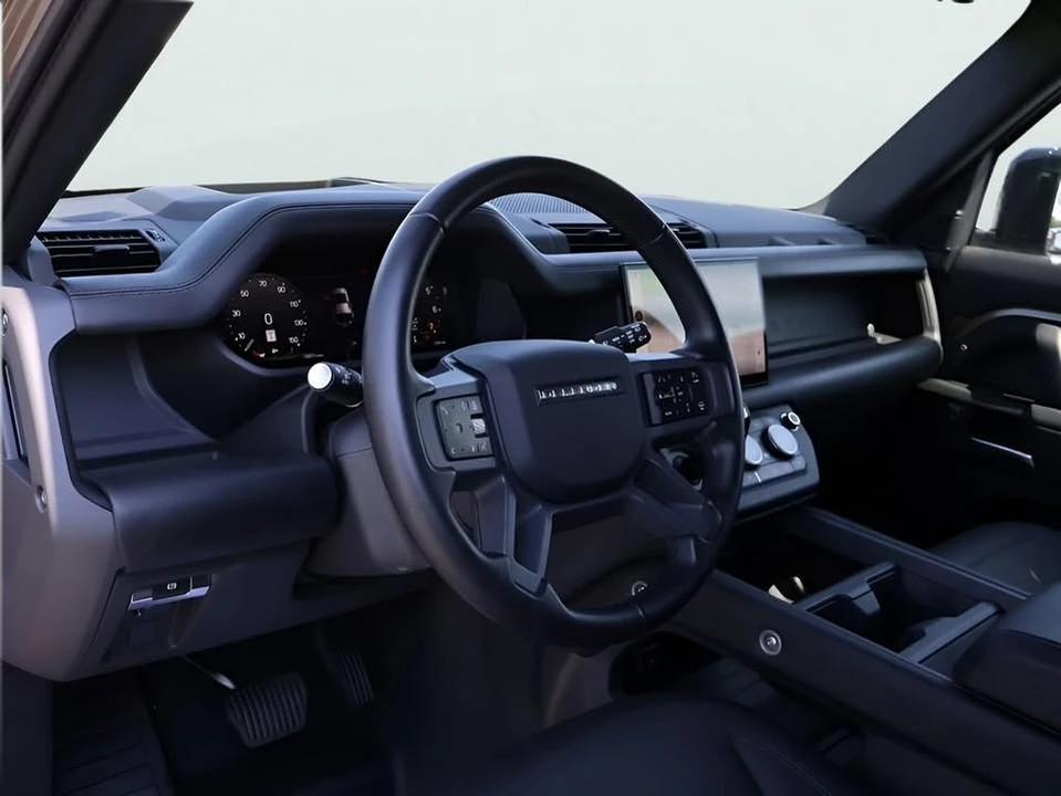 2025 Land Rover Defender L663 - Image 16 of 20