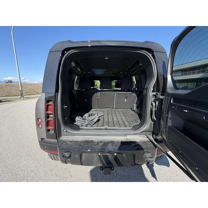 2025 Land Rover Defender L663 - Image 6 of 15