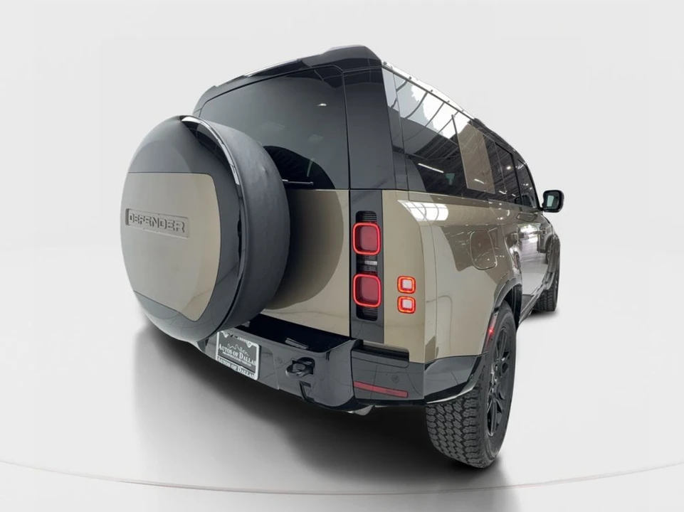 2025 Land Rover Defender L663 - Image 7 of 21