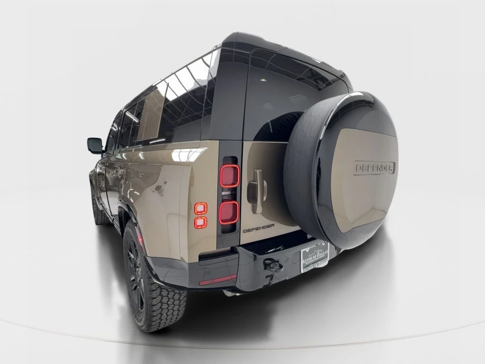 2025 Land Rover Defender L663 - Image 10 of 21