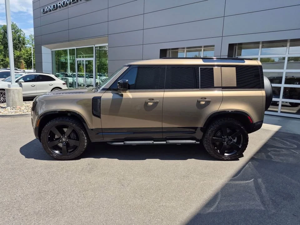 2025 Land Rover Defender L663 - Image 6 of 17