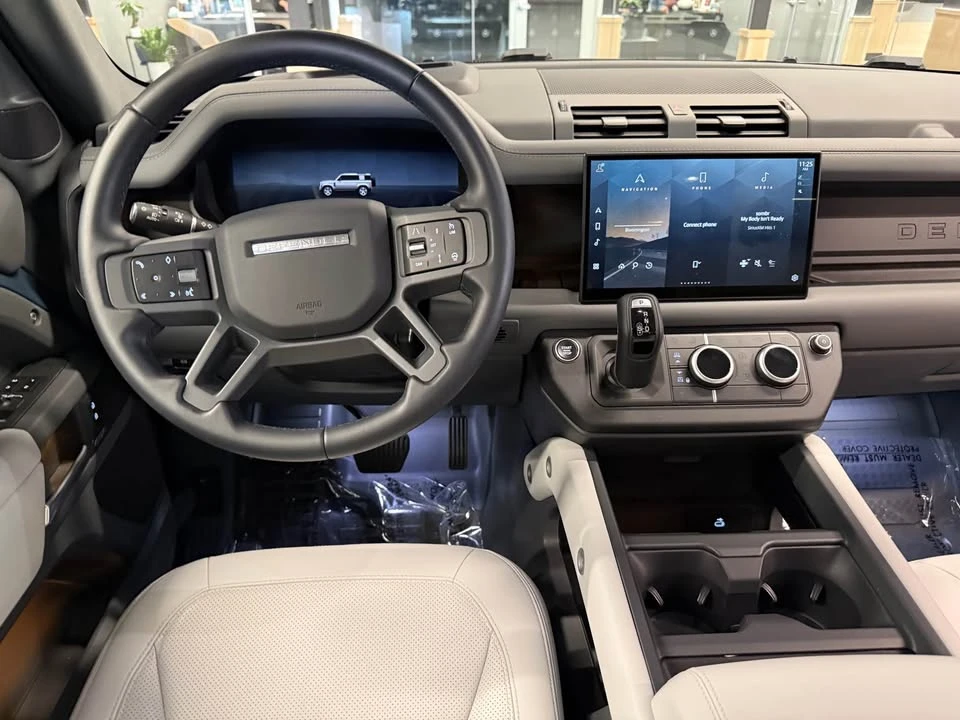 2025 Land Rover Defender L663 - Image 10 of 14