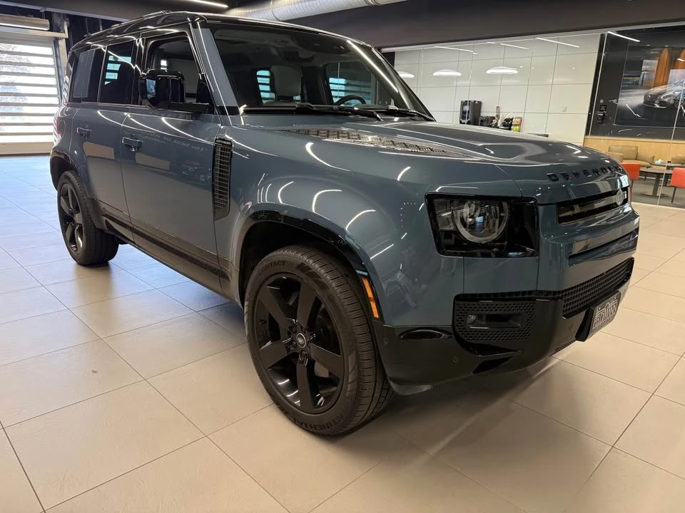 2025 Land Rover Defender L663 - Image 7 of 14