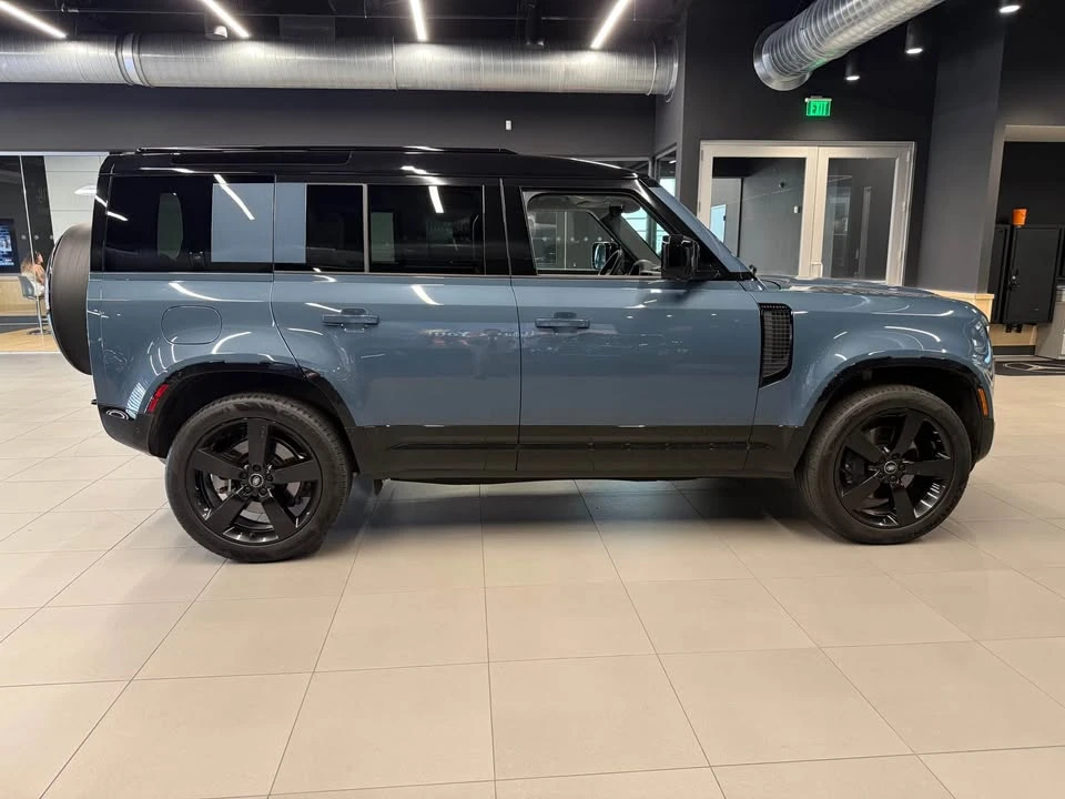 2025 Land Rover Defender L663 - Image 6 of 14