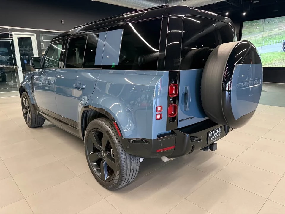 2025 Land Rover Defender L663 - Image 3 of 14