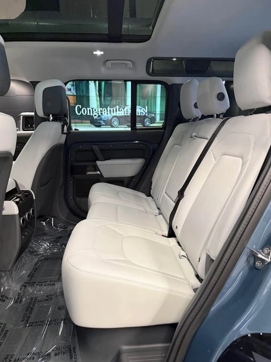 2025 Land Rover Defender L663 - Image 9 of 14