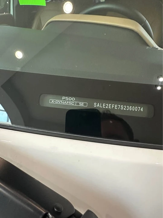 2025 Land Rover Defender L663 - Image 15 of 15