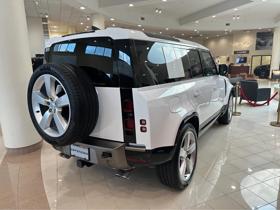 2025 Land Rover Defender L663 - Image 3 of 15