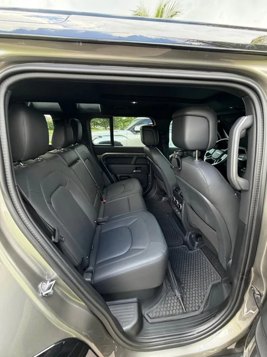 2025 Land Rover Defender L663 - Image 15 of 20