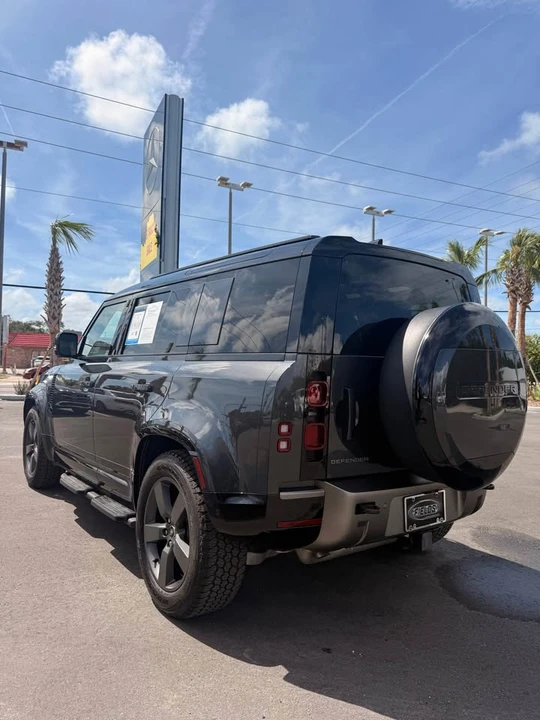 2025 Land Rover Defender L663 - Image 7 of 15