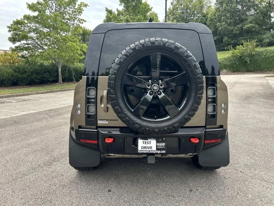 2025 Land Rover Defender L663 - Image 6 of 20