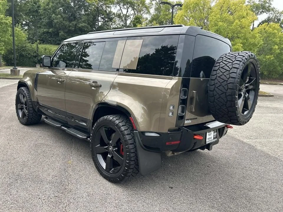 2025 Land Rover Defender L663 - Image 5 of 20