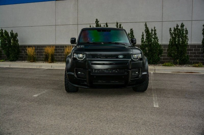 2025 Land Rover Defender V8 - Image 2 of 18