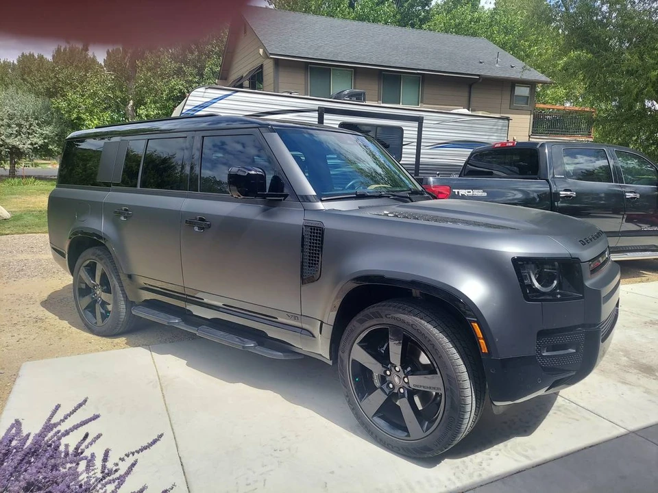2025 Land Rover Defender V8 - Image 2 of 21