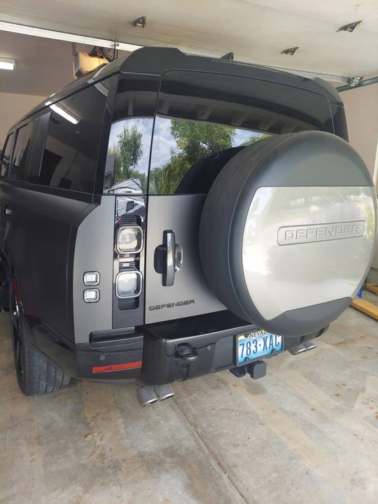 2025 Land Rover Defender 130 - Image 5 of 18